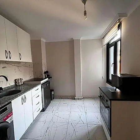 Szálloda Wonder Karakoey 5- 4br, 2ba Astounding Sea View Isztambul