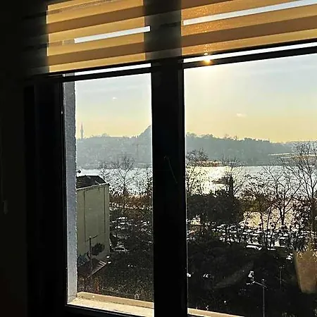 Wonder Karakoey 5- 4br, 2ba Astounding Sea View 4* Κωνσταντινούπολη